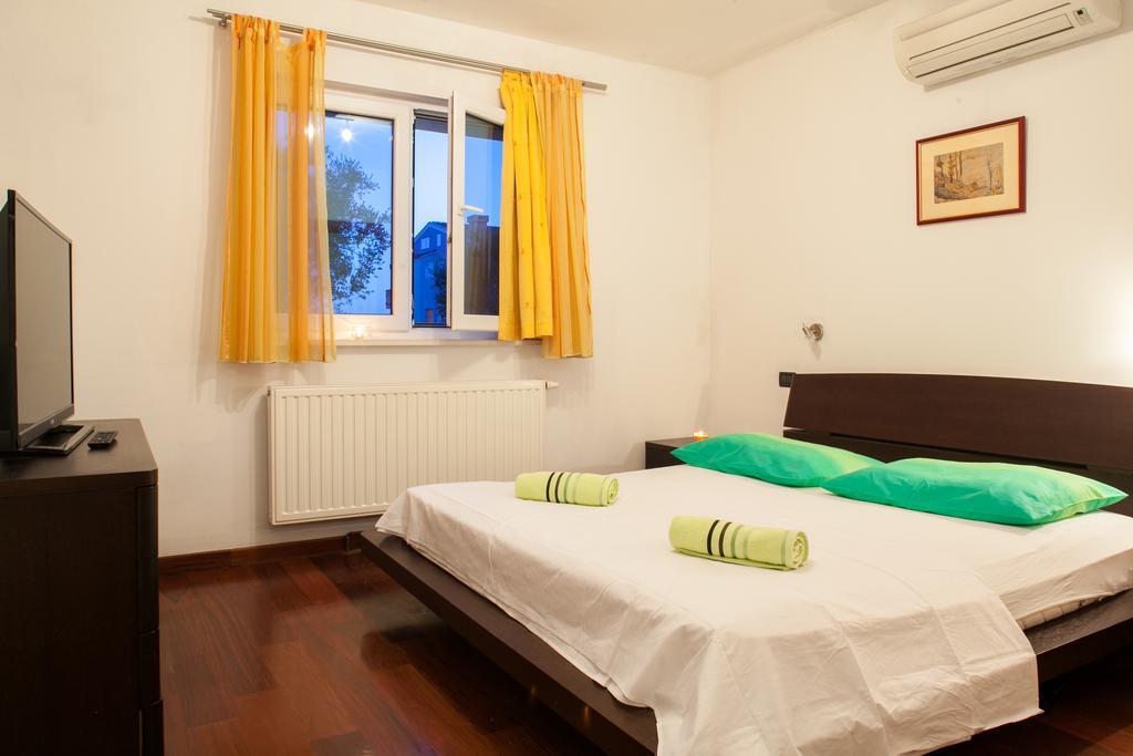 Apartments Tino Makarska Cameră foto