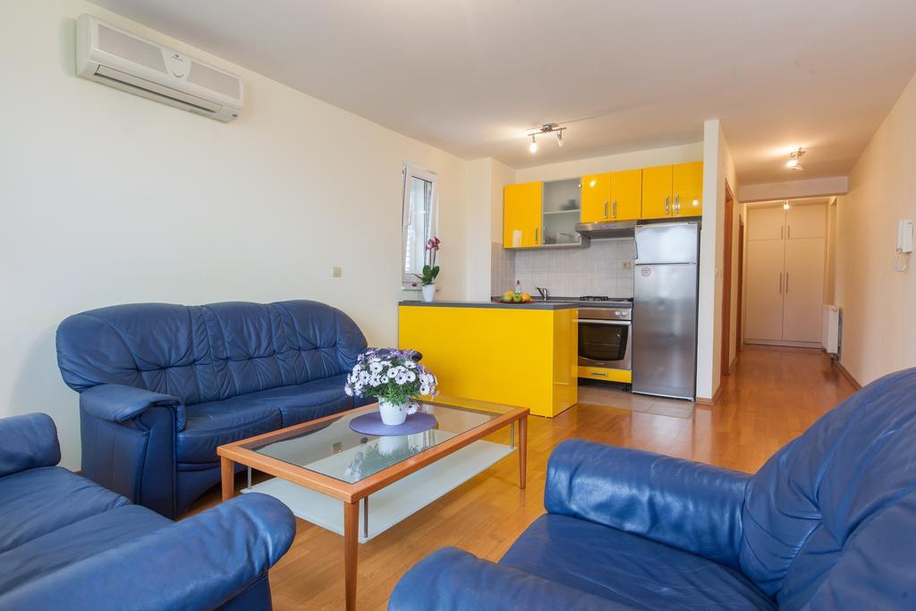 Apartments Tino Makarska Cameră foto